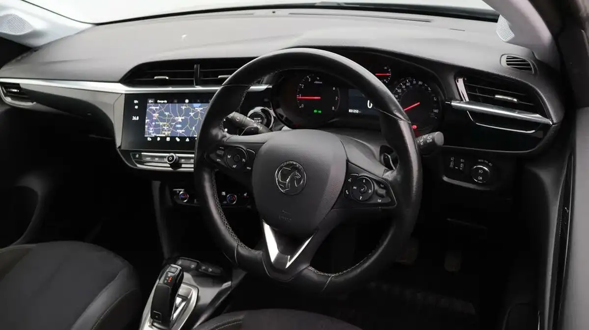2020-vauxhall-corsa-12-turbo-elite-nav-premium-auto-big-8