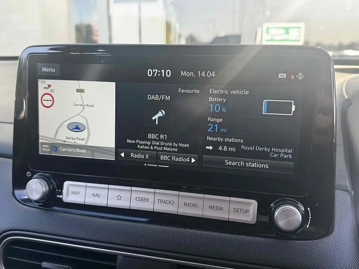 2021-hyundai-kona-e-premium-204ps-big-35