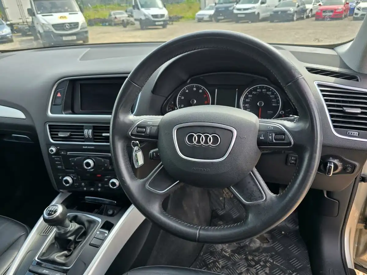 2013-audi-q5-20-quattro-se-180ps-big-44