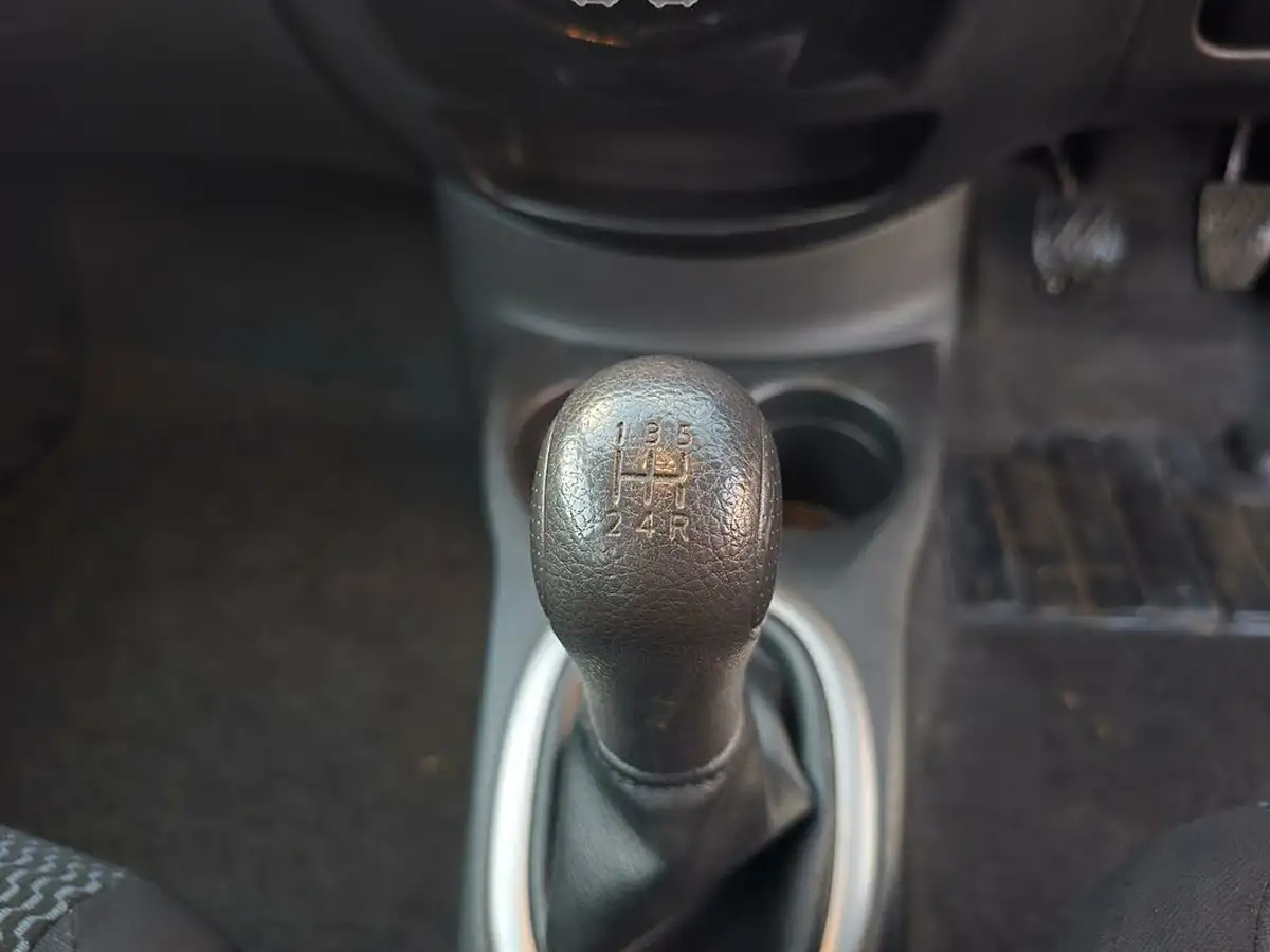 2013-nissan-note-12-acenta-premium-80ps-big-36