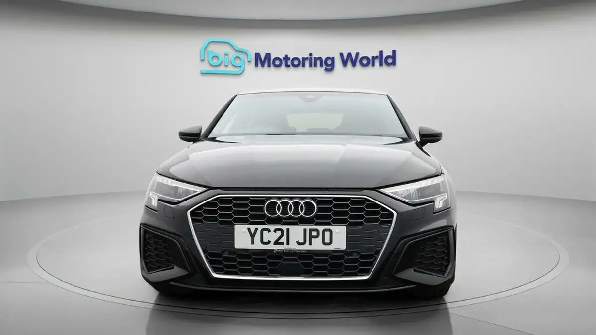 2021-audi-a3-14-40-tfsi-e-s-line-big-1
