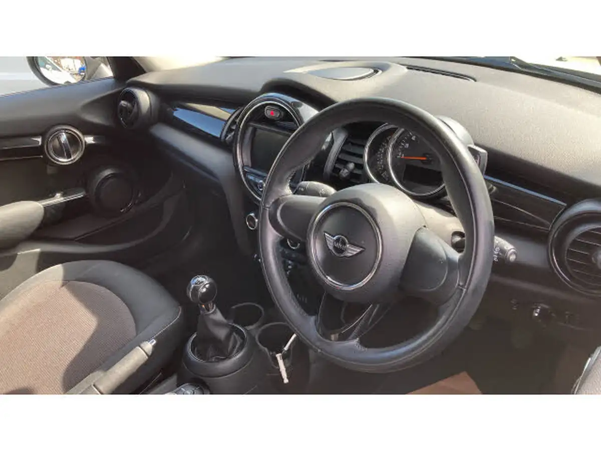 2018-mini-cooper-15-cooper-series-ii-ss-hatchback-5d-big-10