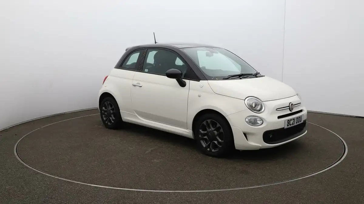 2021-fiat-500-10-hey-google-big-34