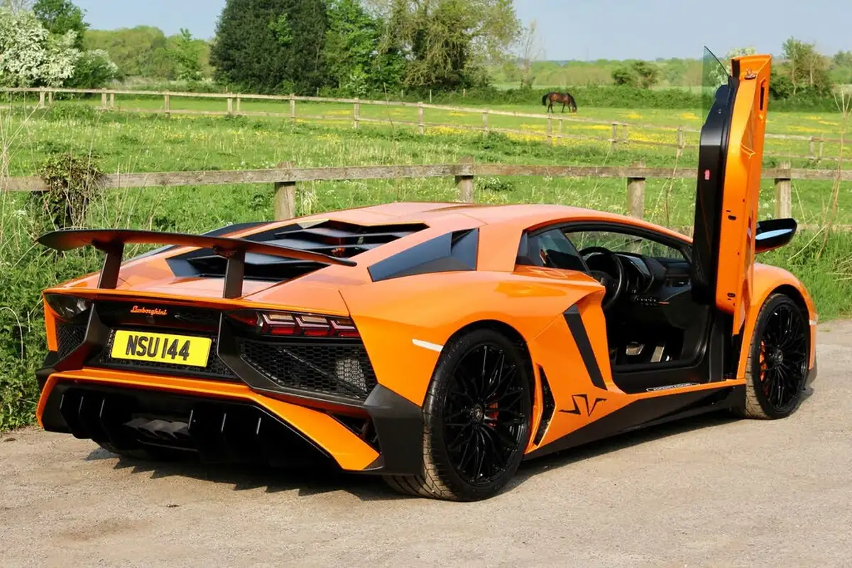 2016-lamborghini-aventador-65-lp-750-4-superveloce-coupe-big-65