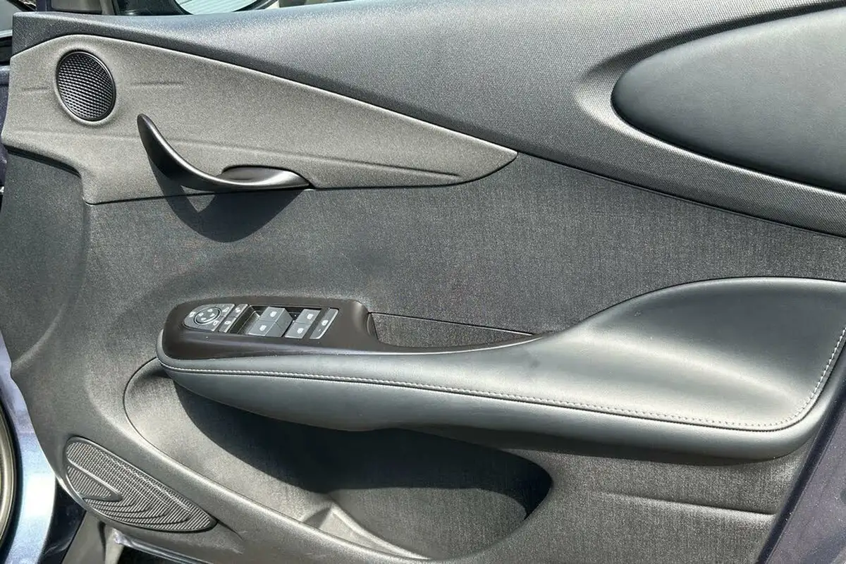 2024-byd-dolphin-e-design-big-45