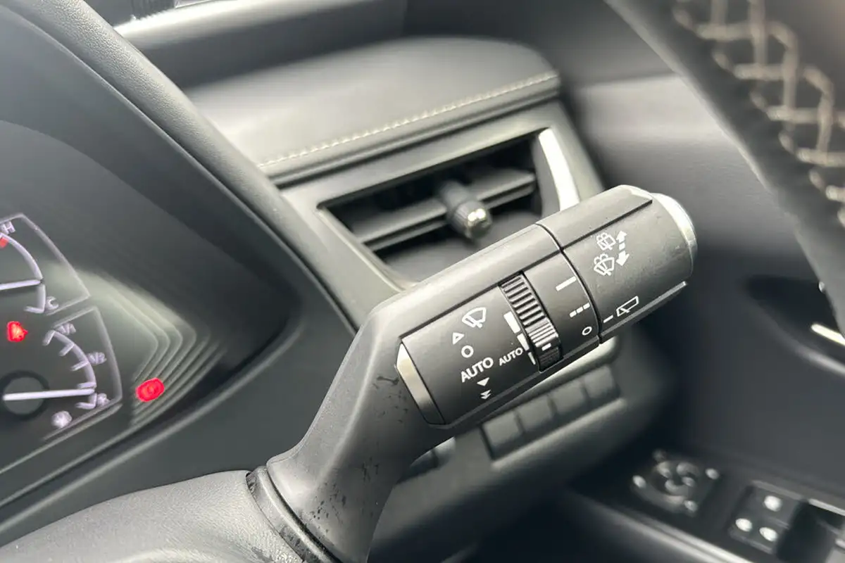 2020-lexus-ux-250h-20-ux-premium-pack-with-navigation-big-36