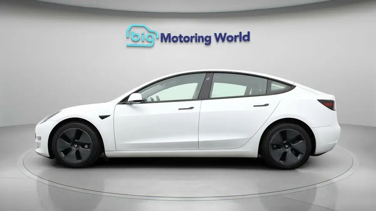 2021-tesla-model-3-e-long-range-4x4-big-3