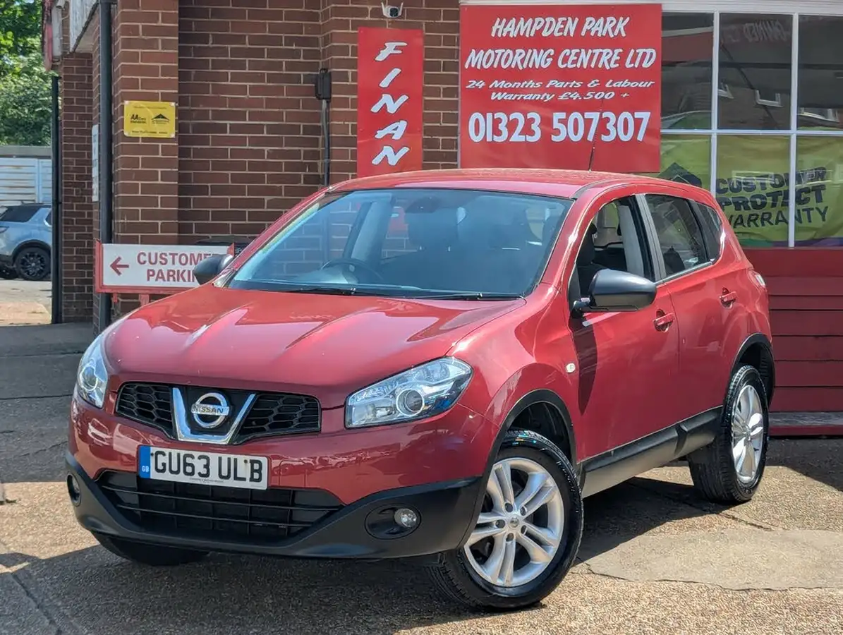 2013-nissan-qashqai-16-acenta-big-0