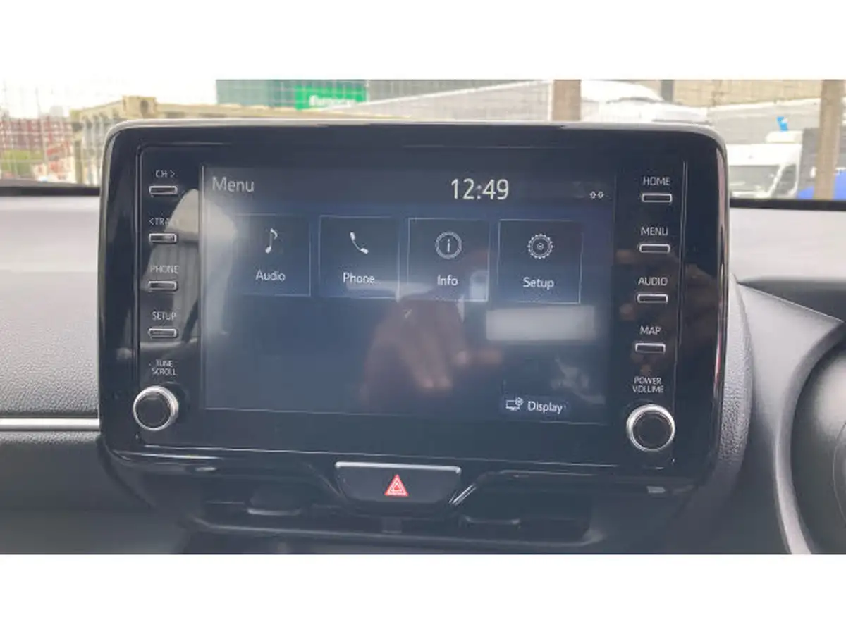 2023-toyota-yaris-cross-15-vvt-i-icon-big-27