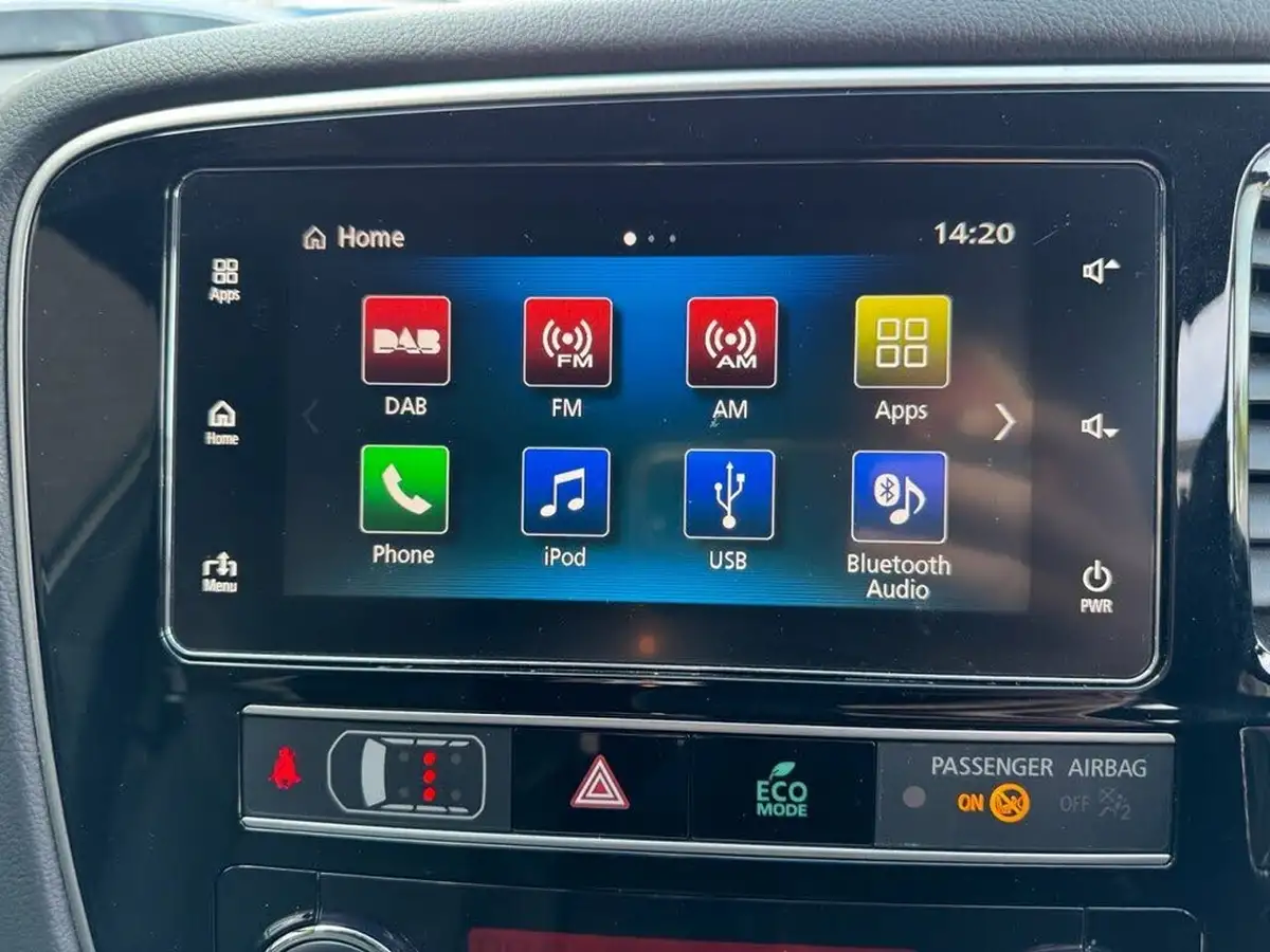 2019-mitsubishi-outlander-24-4h-phev-big-31