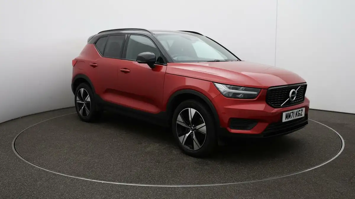 2022-volvo-xc40-15-t4-r-design-big-34