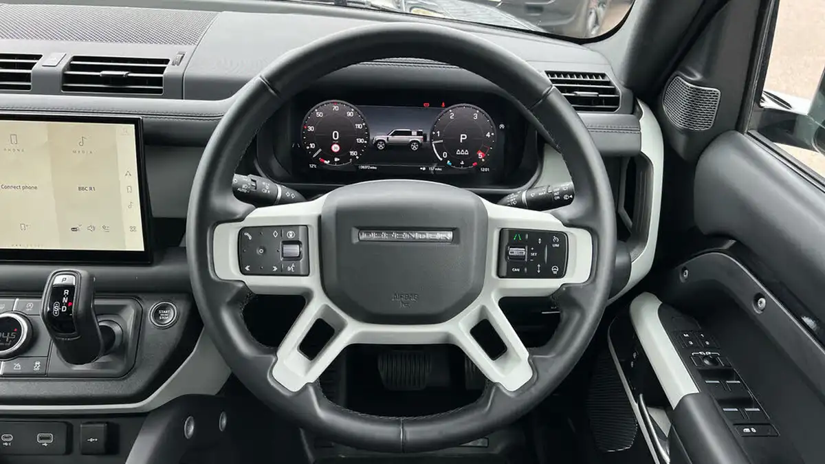 2023-land-rover-110-defender-30-d300-x-dynamic-hse-big-14