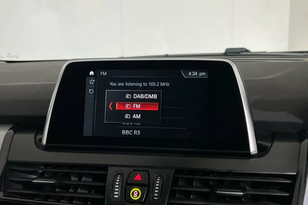 2021-bmw-2-series-15td-216d-se-gran-big-26