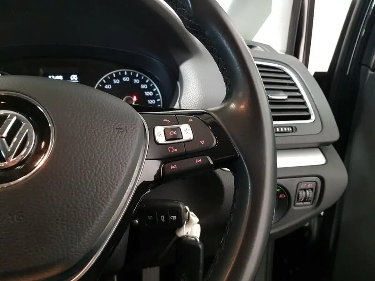 2018-volkswagen-sharan-20tdi-se-150ps-ss-dsg-big-15