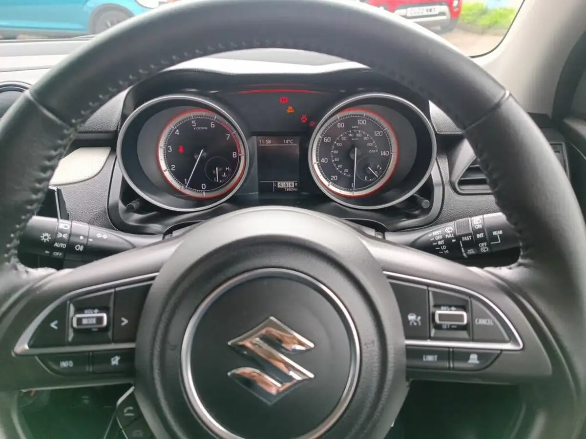 2022-suzuki-swift-12-dualjet-sz-l-big-12
