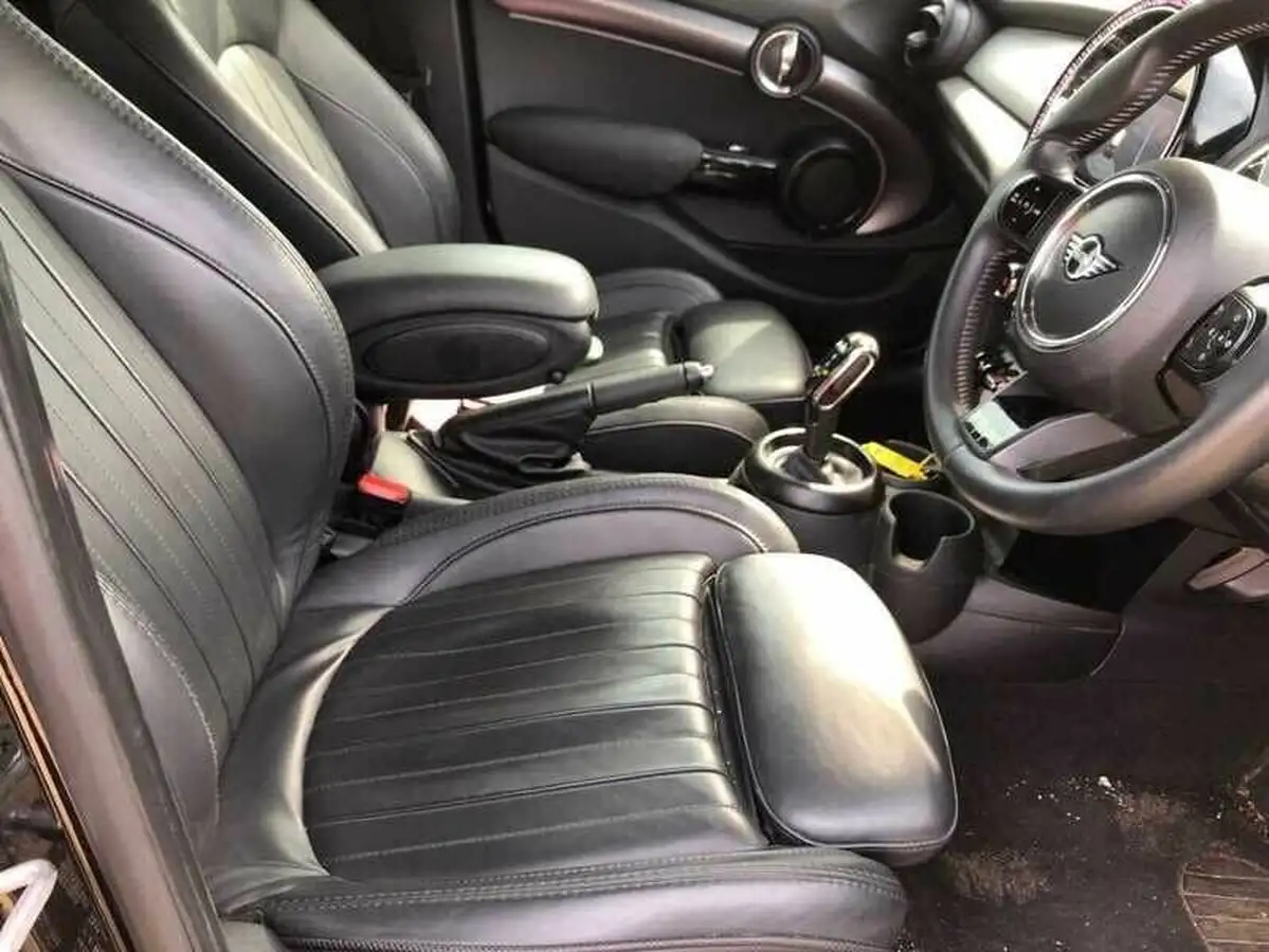 2021-mini-cooper-15-cooper-exclusive-hatchback-5d-auto-big-3