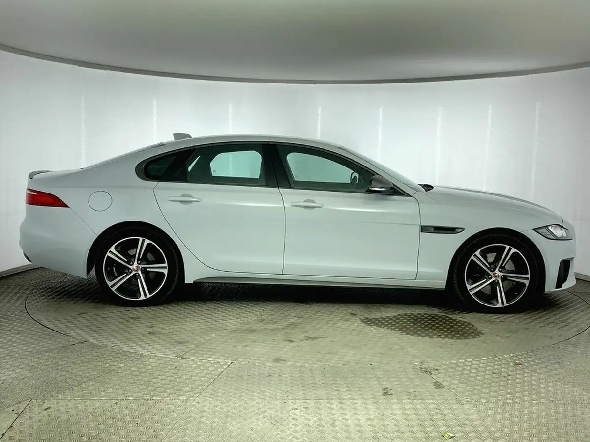 2018-jaguar-xf-20i-r-sport-300ps-awd-saloon-4d-1997cc-big-7