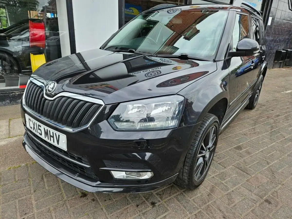 2015-skoda-yeti-20tdi-black-edition-dsg-big-2