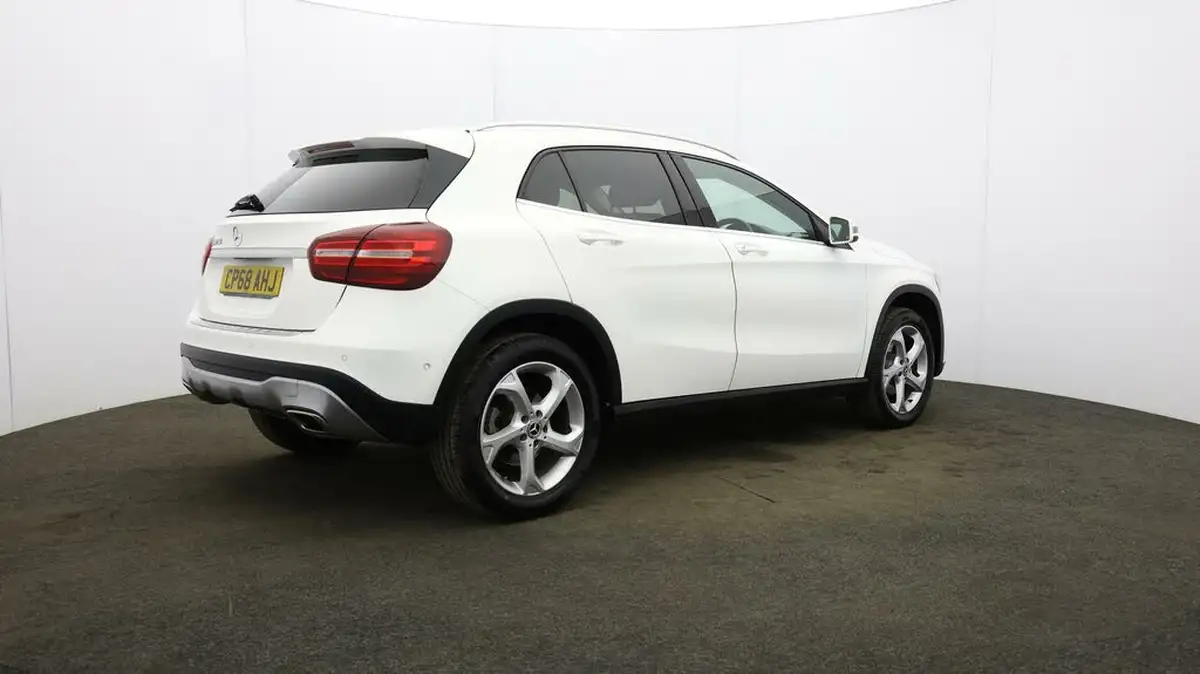 2018-mercedes-benz-gla-class-16-gla-200-sport-156ps-premiumss-7g-dct-big-50