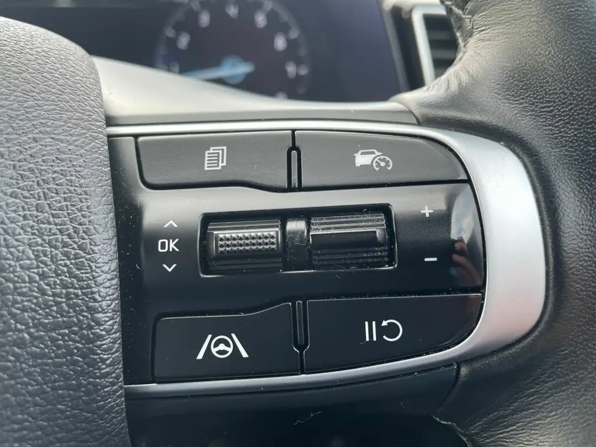 2023-kia-sportage-16-t-gdi-3-148bhp-big-16