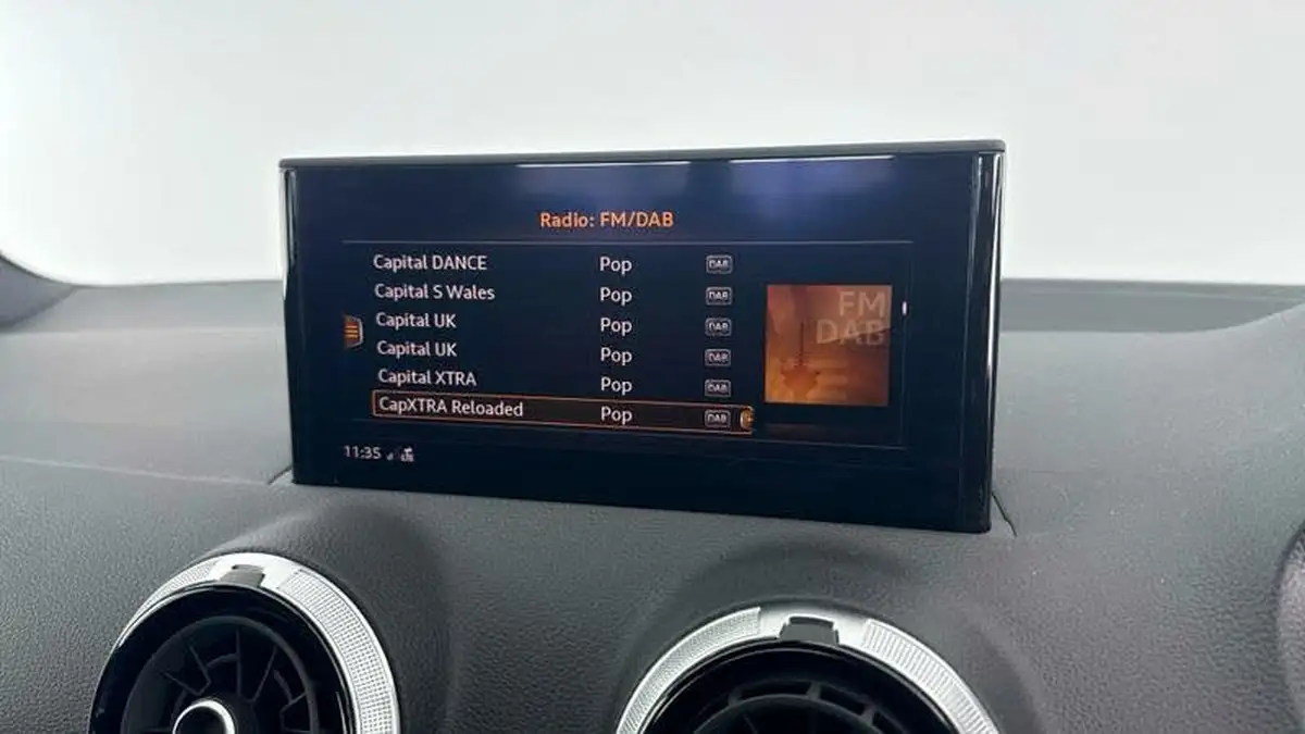 2022-audi-q2-15-35-tfsi-s-line-big-16