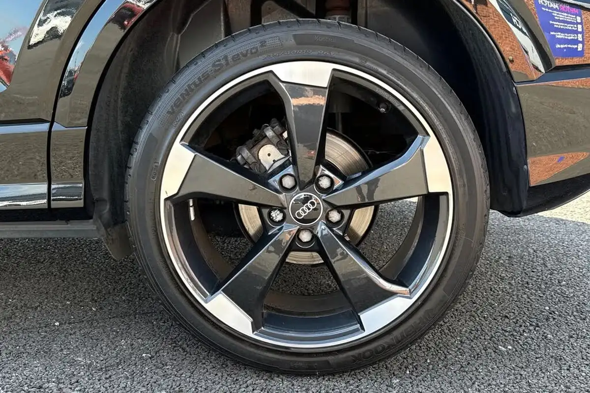 2022-audi-q2-15-35-tfsi-black-edition-s-tronic-big-11