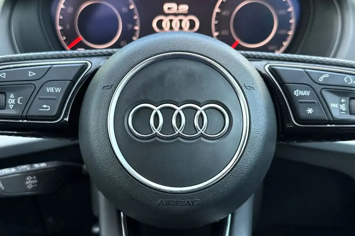 2022-audi-q2-15-35-tfsi-black-edition-s-tronic-big-35