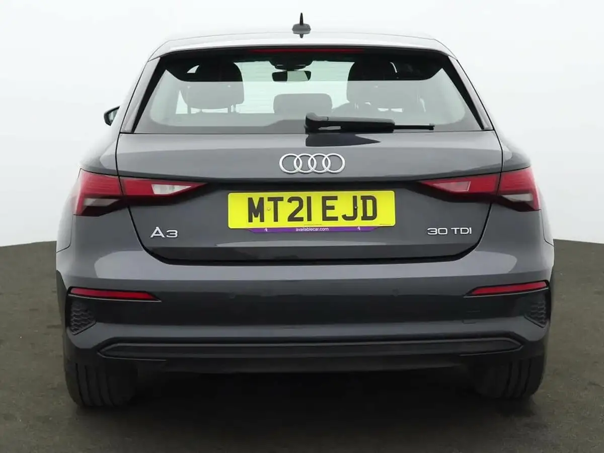 2021-audi-a3-20-30-tdi-technik-big-2