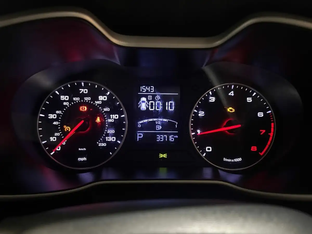 2019-mg-zs-suv-10t-gdi-exclusive-111ps-big-13