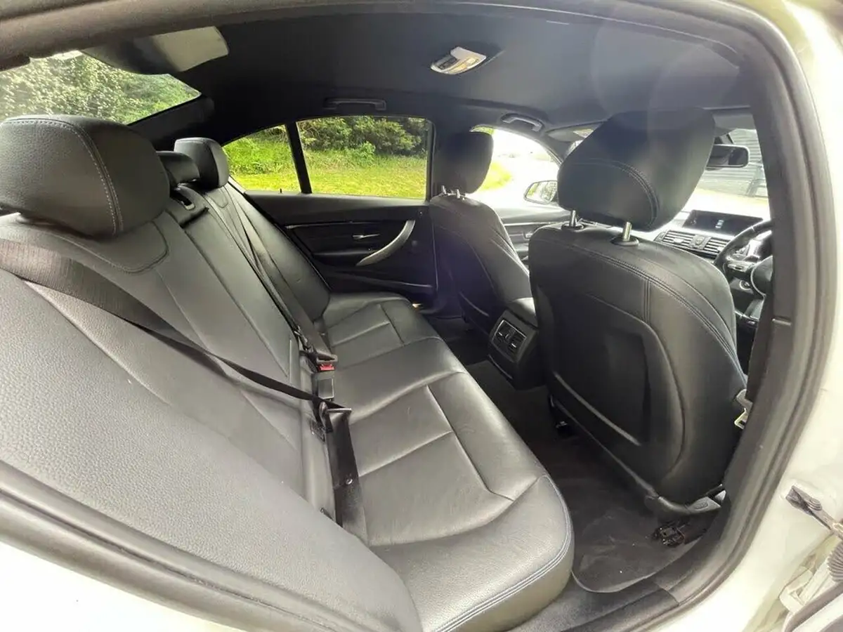 2017-bmw-3-series-20-330i-m-sport-saloon-4d-auto-big-46