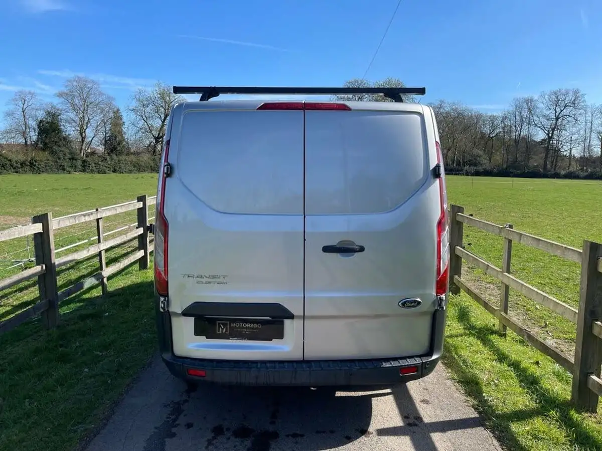 2016-ford-transit-custom-22tdci-270-l1h1-trend-125ps-panel-van-big-4