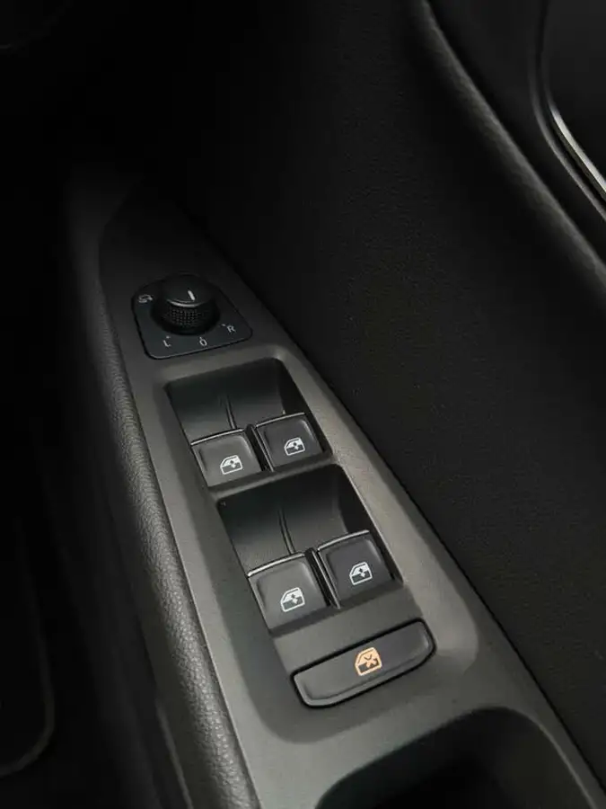 2019-seat-leon-15-tsi-evo-fr-sport-150ps-hatchback-dsg-big-55