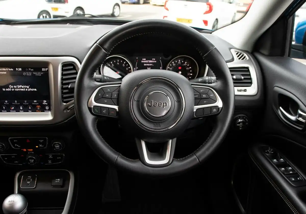 2018-jeep-compass-14-multiair-ii-longitude-big-22