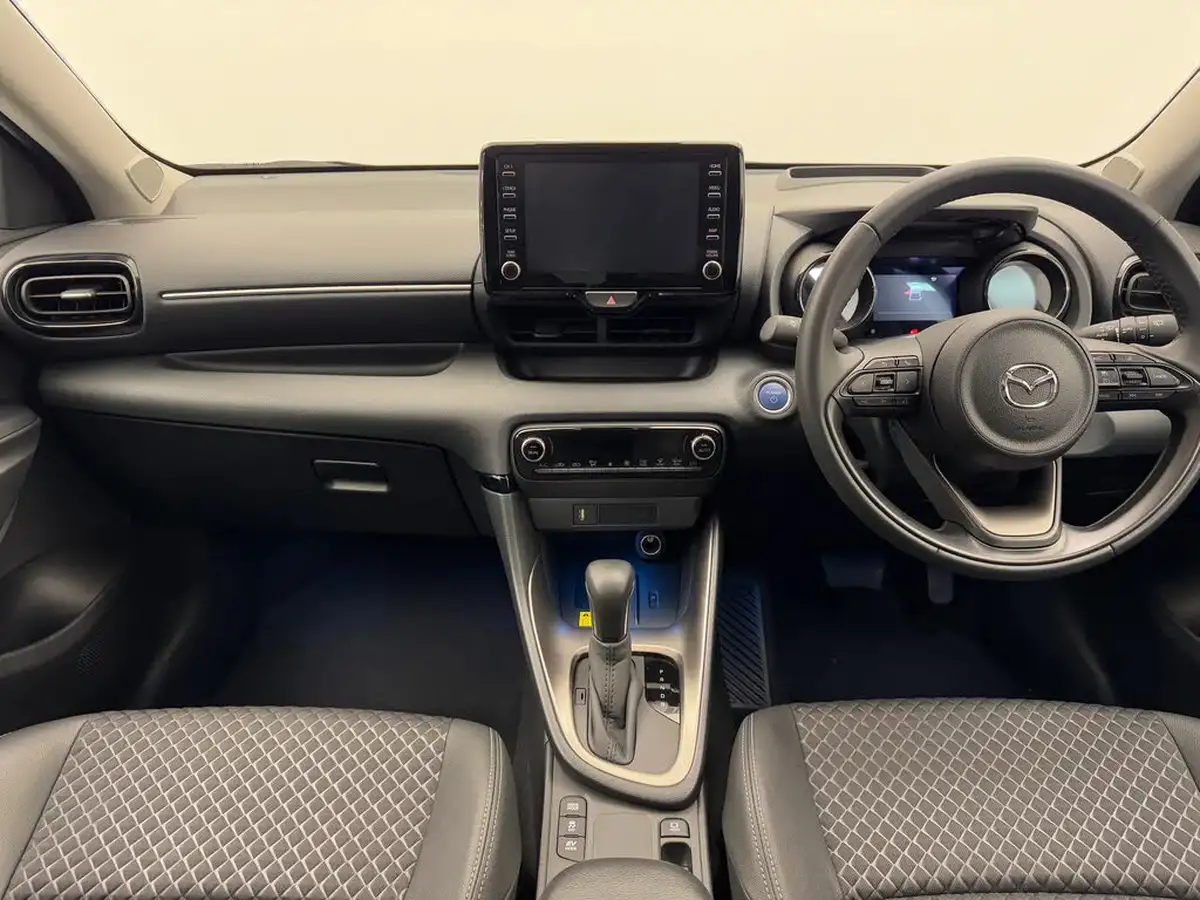 2023-mazda-mazda2-15-select-big-8