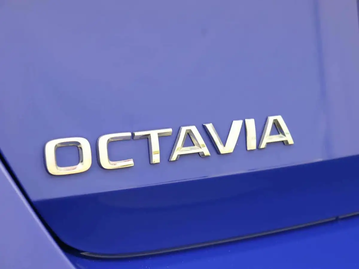 2022-skoda-octavia-10-tsi-e-tec-se-hatchback-big-45