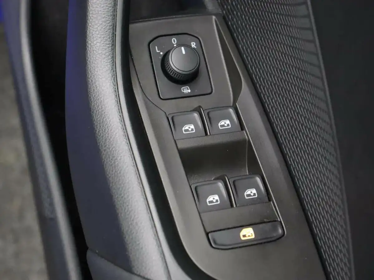 2022-skoda-octavia-10-tsi-e-tec-se-hatchback-big-17