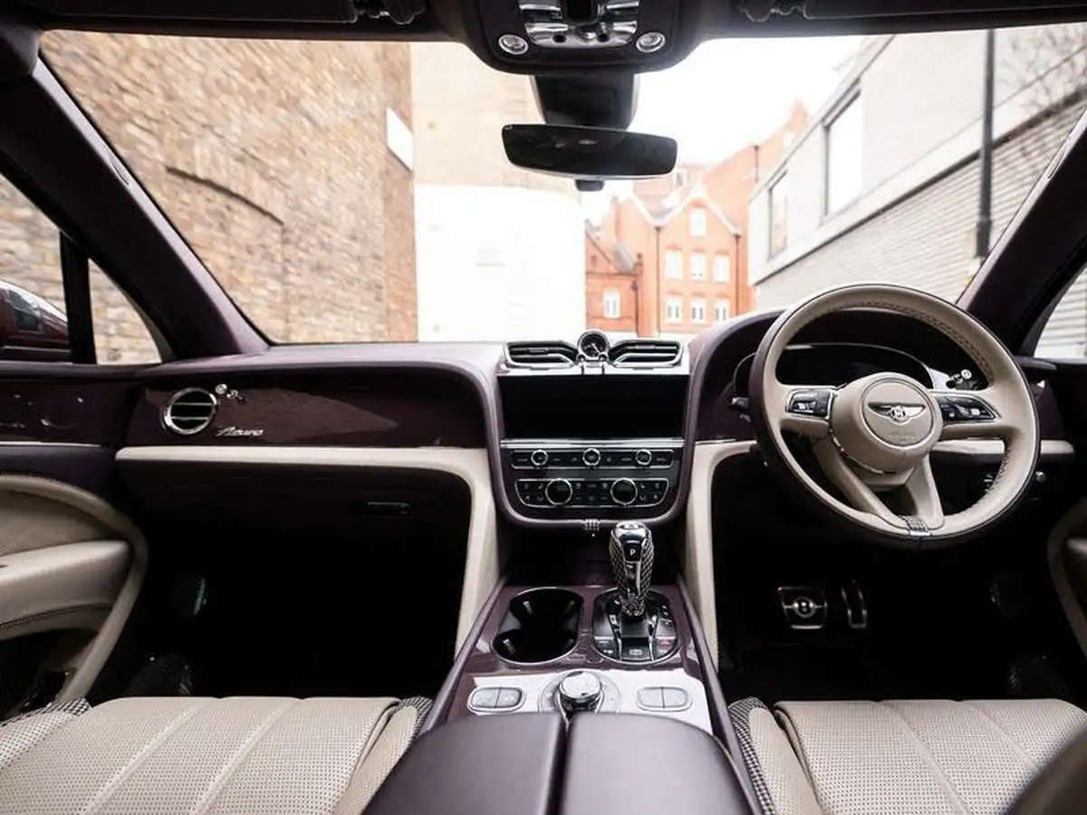 2023-bentley-bentayga-40-v8-extended-wheelbase-azure-big-15