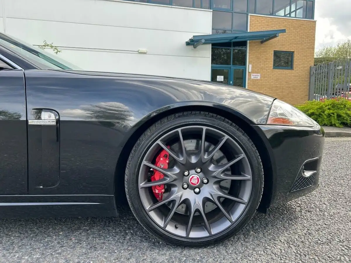 2008-jaguar-xkr-42-coupe-big-14