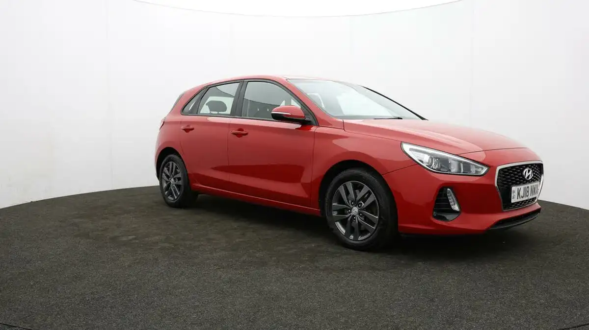 2018-hyundai-i30-16crdi-se-nav-109ps-blue-drive-isg-hatchback-1582cc-dct-big-39