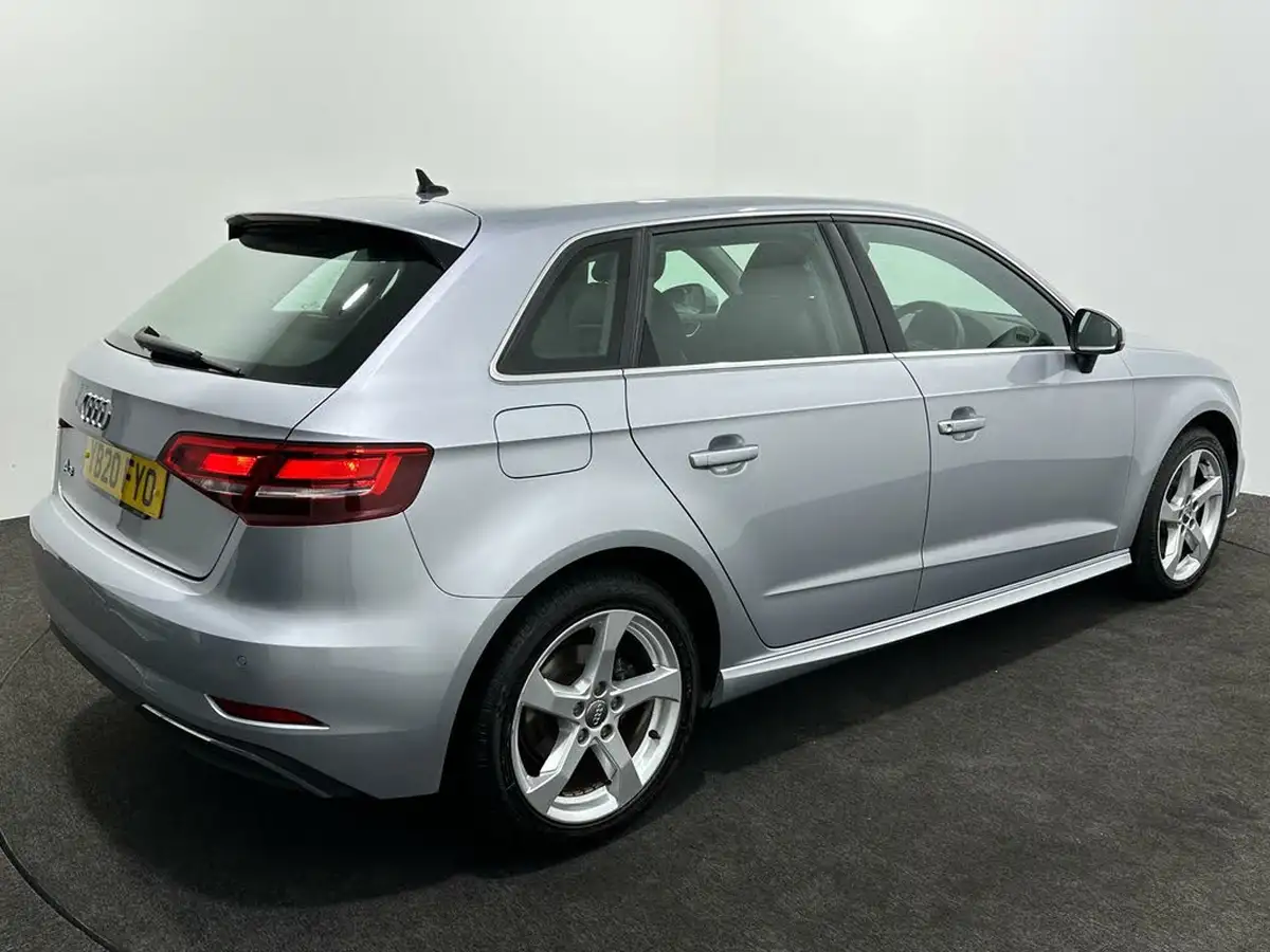2020-audi-a3-14-40-e-tron-big-51