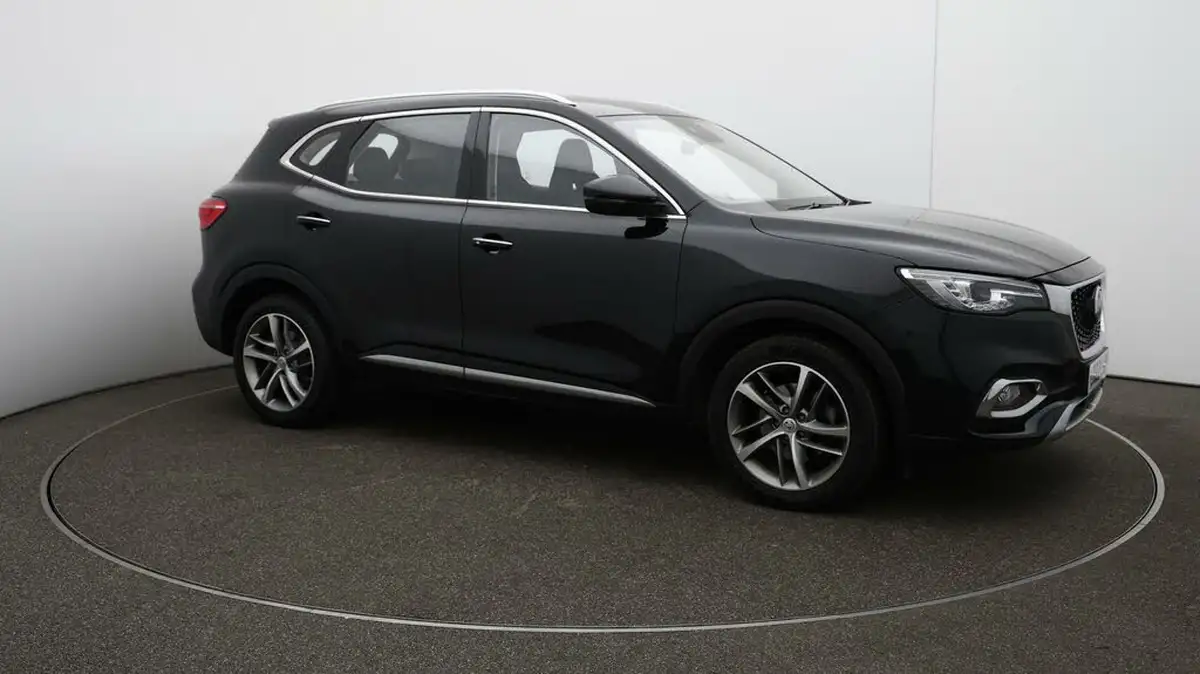 2022-mg-hs-15t-gdi-exclusive-162ps-big-38