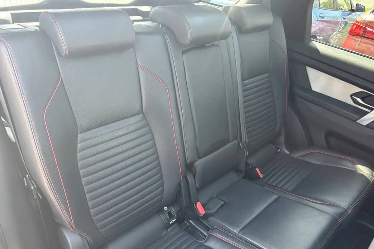 2021-land-rover-discovery-sport-20-p250-r-dynamic-se-250ps-big-10