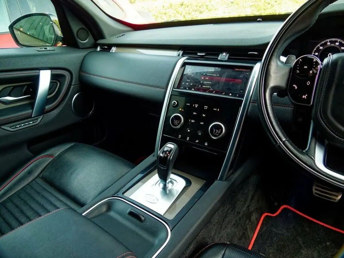 2019-land-rover-discovery-sport-20-d180-r-dynamic-se-big-37