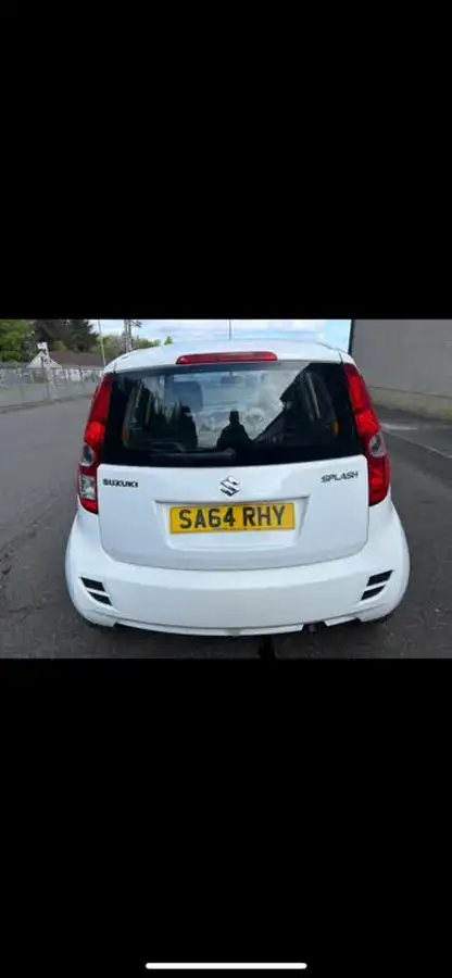 2014-suzuki-splash-10-sz3-big-6