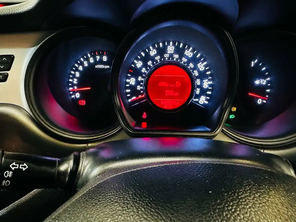 2012-kia-ceed-14-1-98bhp-big-44