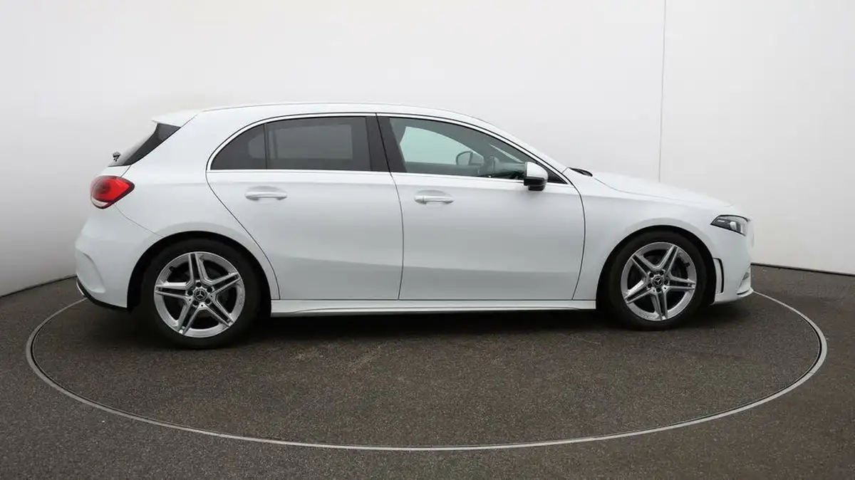 2020-mercedes-benz-a-class-13-a200-amg-line-hatchback-5d-big-8