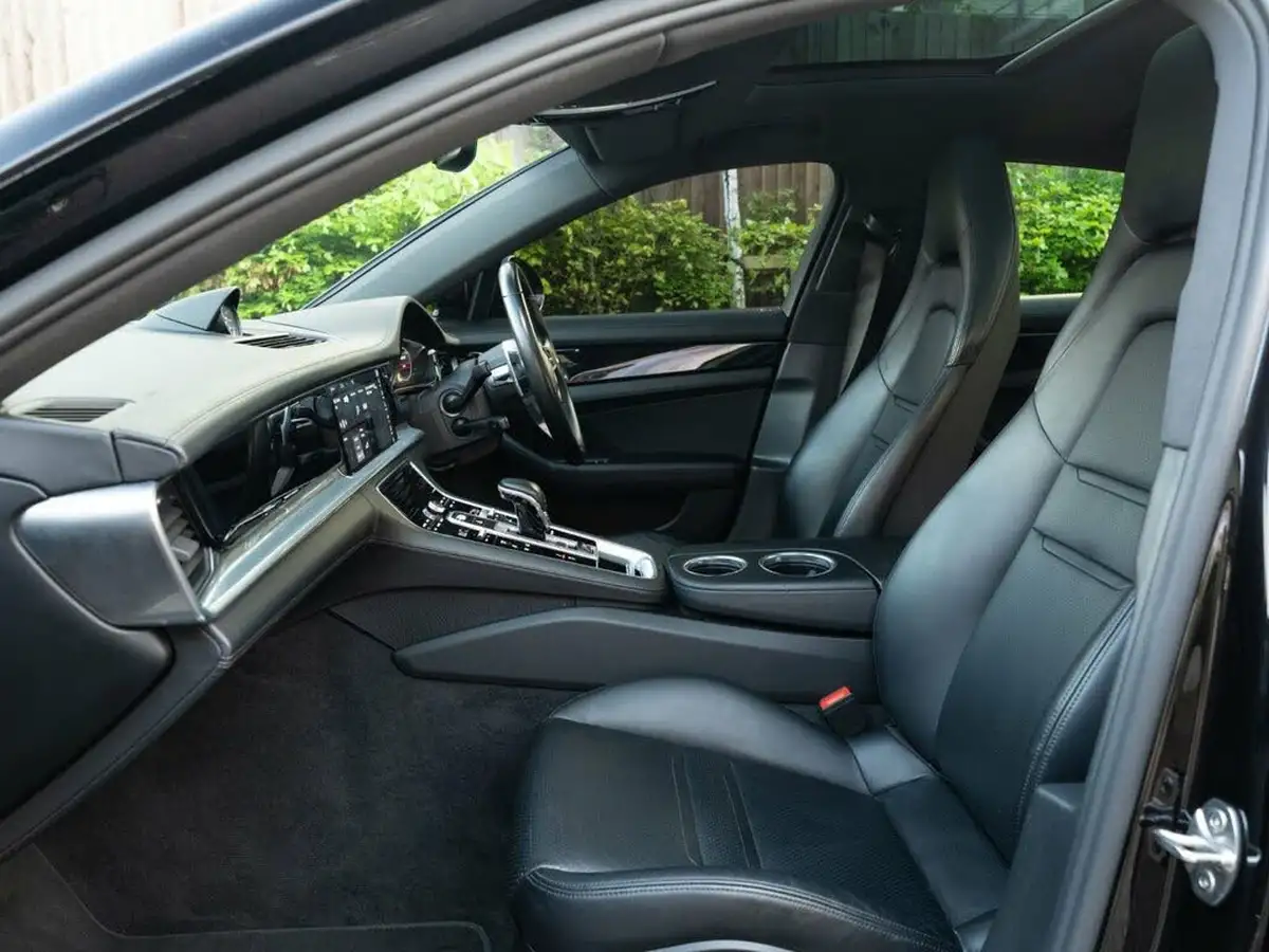 2018-porsche-panamera-29-v6-4-e-hybrid-sport-turismo-big-11