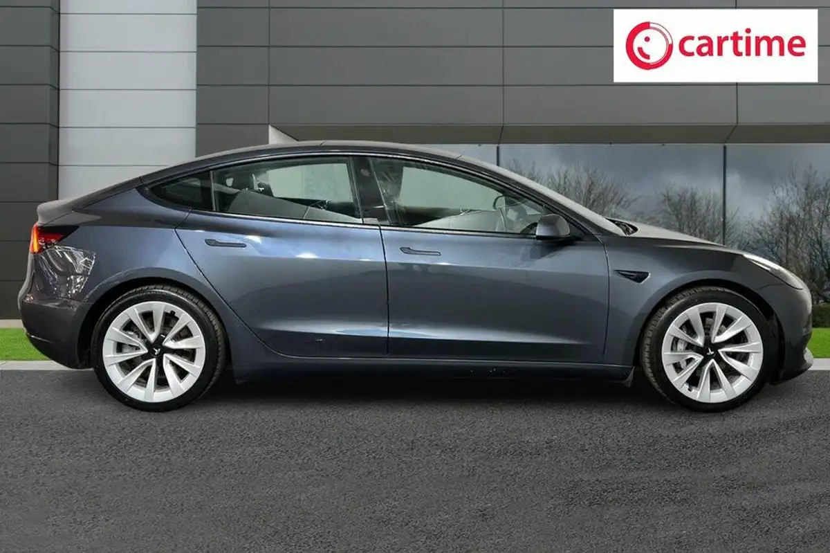 2020-tesla-model-3-e-long-range-big-1