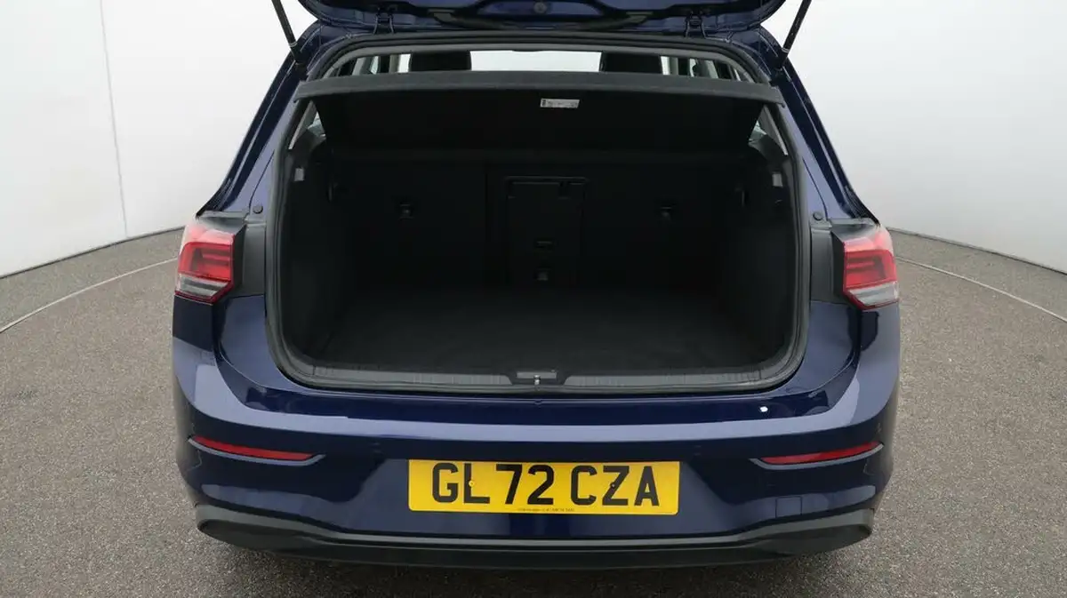 2022-volkswagen-golf-15-tsi-life-130ps-hatchback-big-17