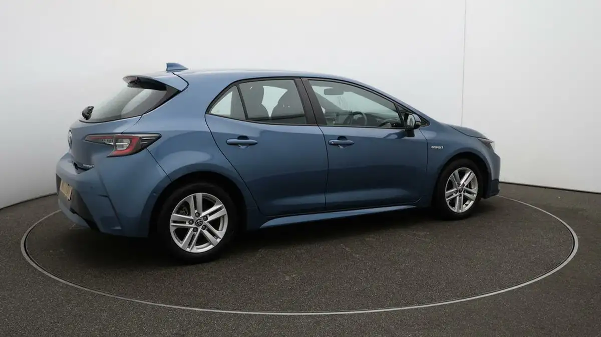 2021-toyota-corolla-18-vvt-i-icon-tech-trk-hatchback-5d-big-43